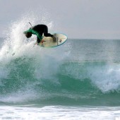 beachbeat surfboards team rider shaun skippy skilton surfing the disco shortboard